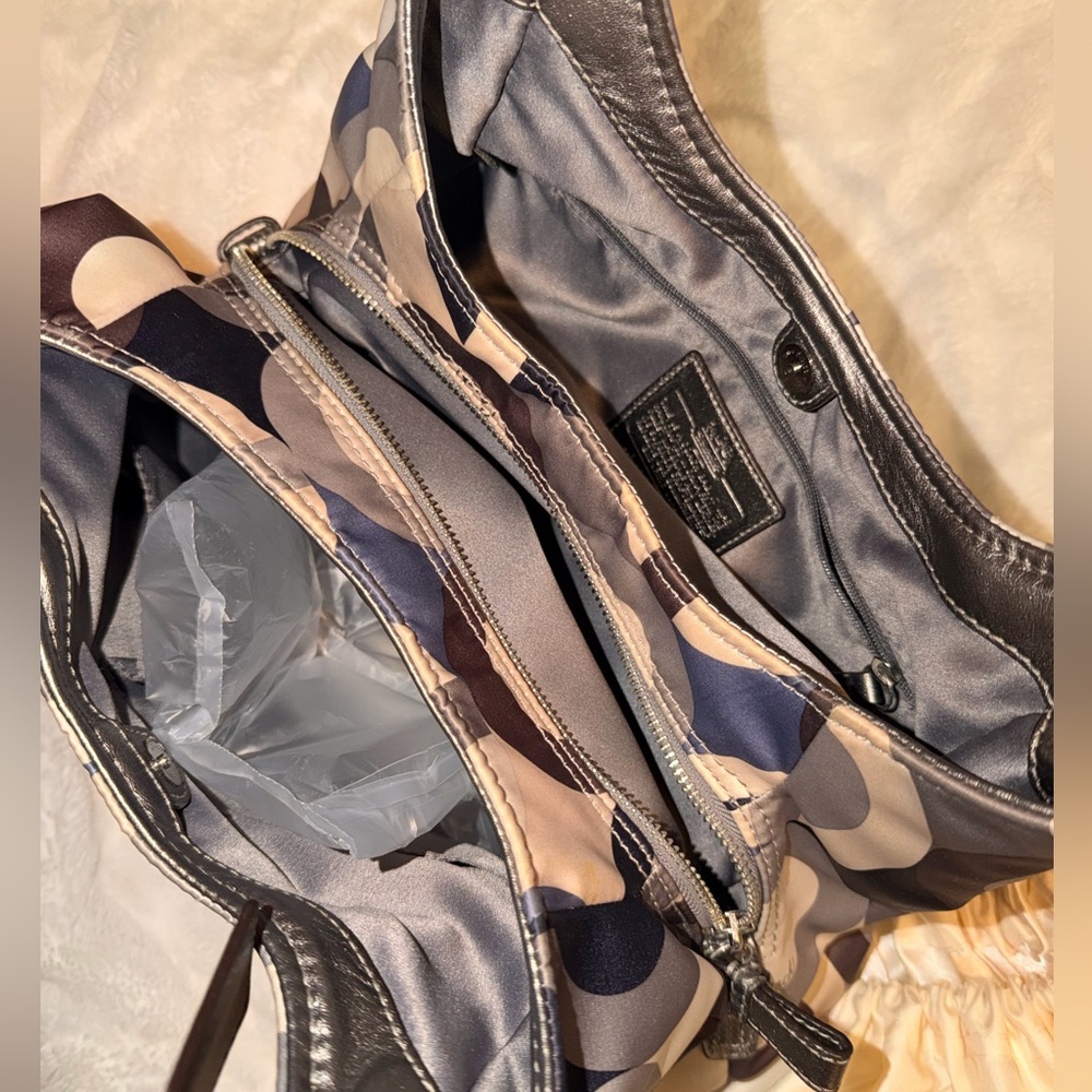 Coach Madison satin hobo bag - Picture 6 of 7